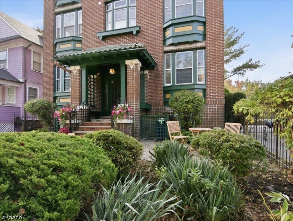 30 The Crescent C007, Montclair Twp., NJ 07042 — photo 2