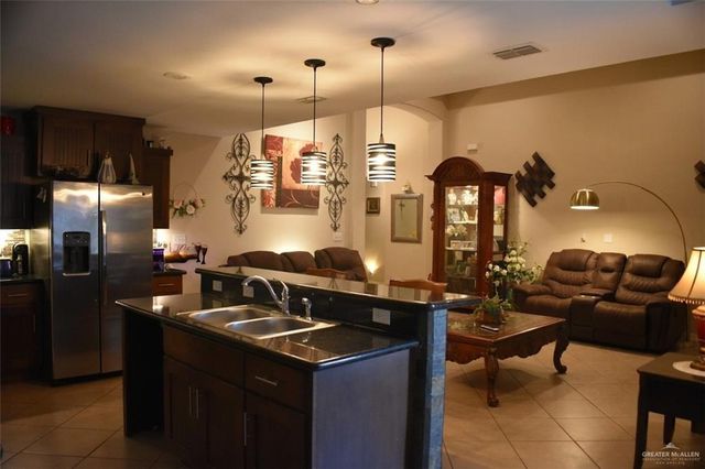 516 Robert Lane, Alamo, TX 78516