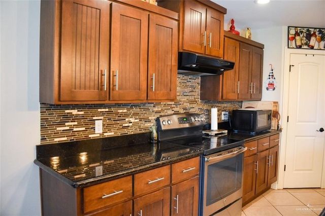 516 Robert Lane, Alamo, TX 78516