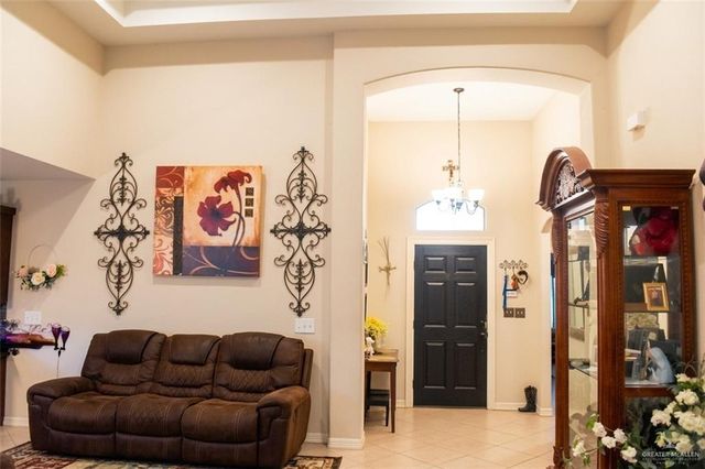 516 Robert Lane, Alamo, TX 78516