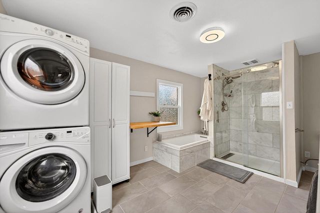 8200 N 44th STREET, Brown Deer, WI 53223