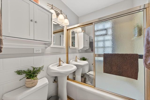 8200 N 44th STREET, Brown Deer, WI 53223