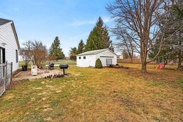 8200 N 44th STREET, Brown Deer, WI 53223