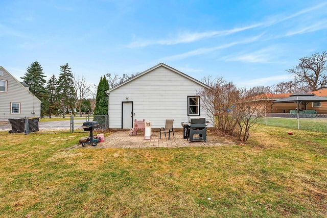 8200 N 44th STREET, Brown Deer, WI 53223