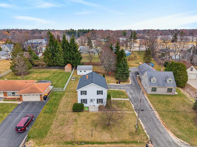 8200 N 44th STREET, Brown Deer, WI 53223