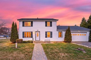 8200 N 44th STREET, Brown Deer, WI 53223