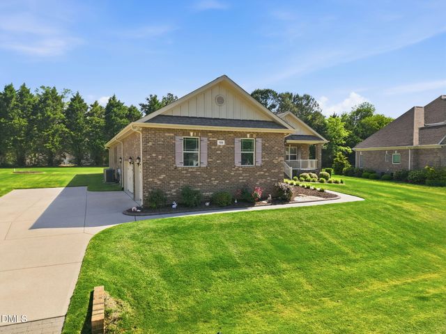 109 W Paige Wynd Drive, Angier, NC 27501