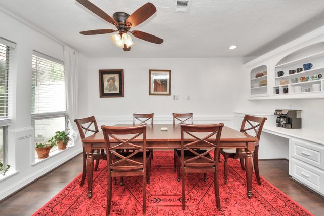 1502 Southern Pines Court, Houston, TX 77339