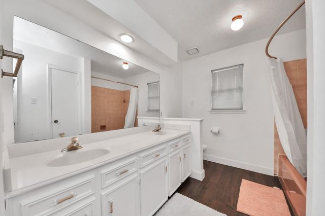 1502 Southern Pines Court, Houston, TX 77339