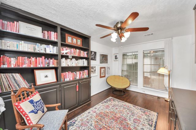 1502 Southern Pines Court, Houston, TX 77339