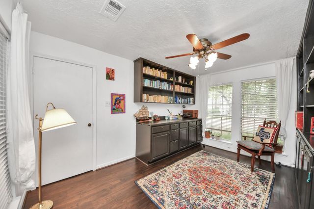 1502 Southern Pines Court, Houston, TX 77339