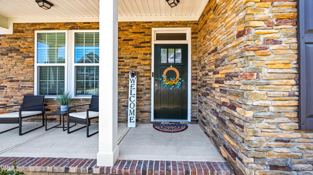 612 Deer Pond Way, Knightdale, NC 27545