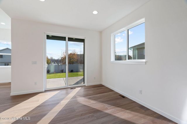 1742 W ALSEA LP, Post Falls, ID 83854