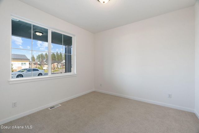 1742 W ALSEA LP, Post Falls, ID 83854