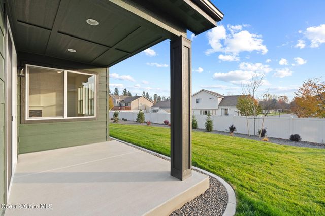 1742 W ALSEA LP, Post Falls, ID 83854