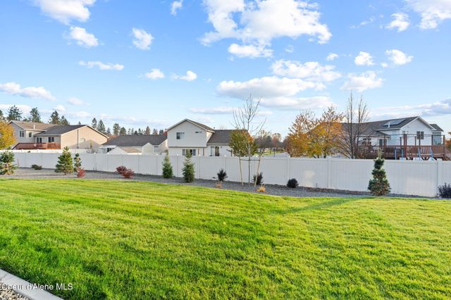 1742 W ALSEA LP, Post Falls, ID 83854