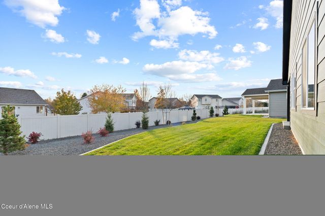 1742 W ALSEA LP, Post Falls, ID 83854