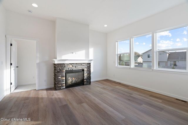 1742 W ALSEA LP, Post Falls, ID 83854