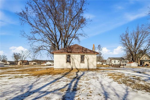 26381 W Mondovi Street, Eleva, WI 54738