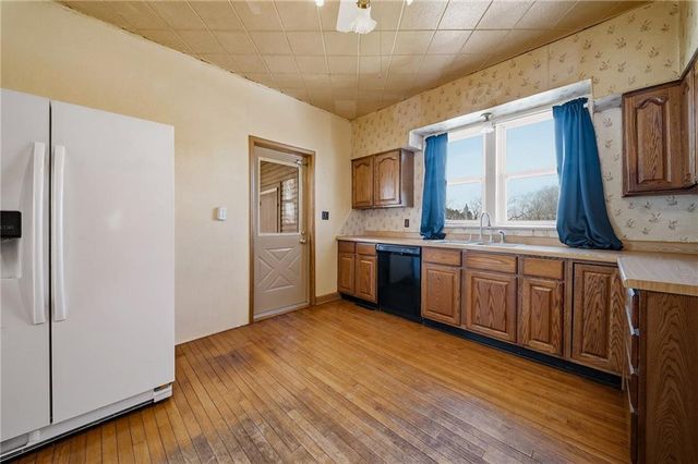 26381 W Mondovi Street, Eleva, WI 54738