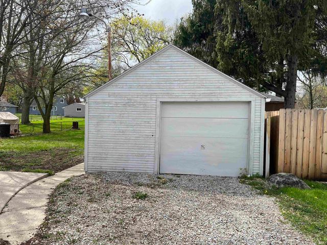 738 Keller Drive, New Haven, IN 46774