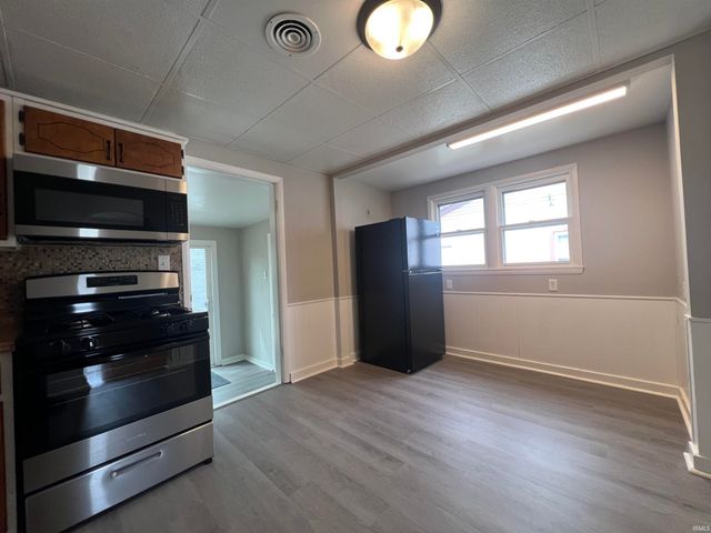 738 Keller Drive, New Haven, IN 46774