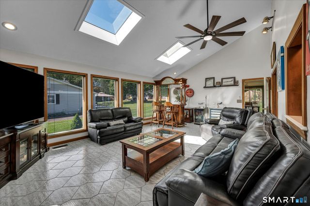 42 Lakeview Drive, Wolcott, CT 06716