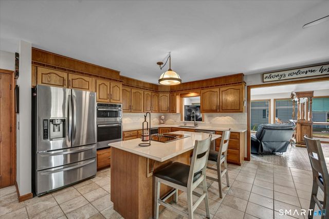 42 Lakeview Drive, Wolcott, CT 06716