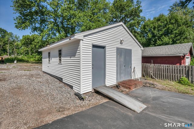 42 Lakeview Drive, Wolcott, CT 06716