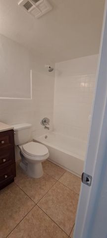 3030 NE 21st Ter 8, Fort Lauderdale, FL 33306