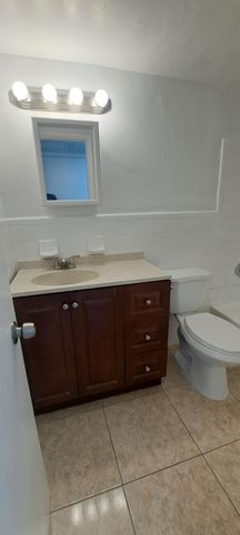 3030 NE 21st Ter 8, Fort Lauderdale, FL 33306