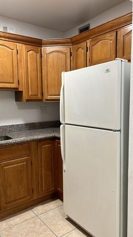 3030 NE 21st Ter 8, Fort Lauderdale, FL 33306