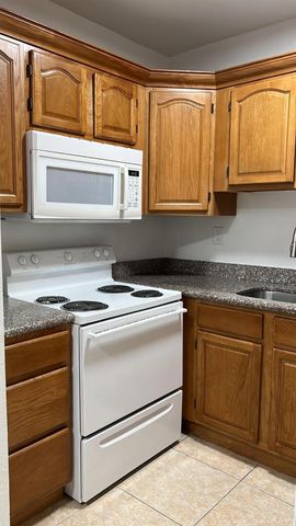 3030 NE 21st Ter 8, Fort Lauderdale, FL 33306