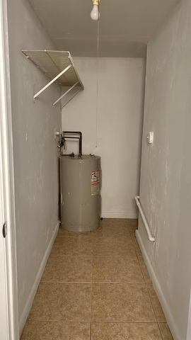 3030 NE 21st Ter 8, Fort Lauderdale, FL 33306