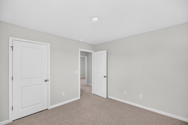 129 Holly Leaf Lane, Summerville, SC 29486