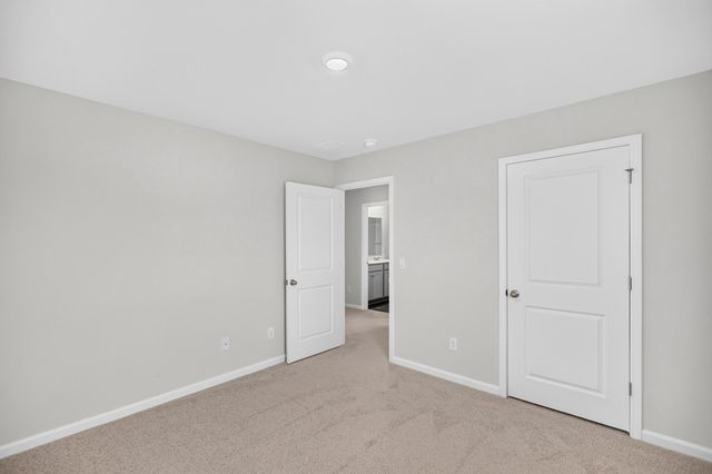 129 Holly Leaf Lane, Summerville, SC 29486