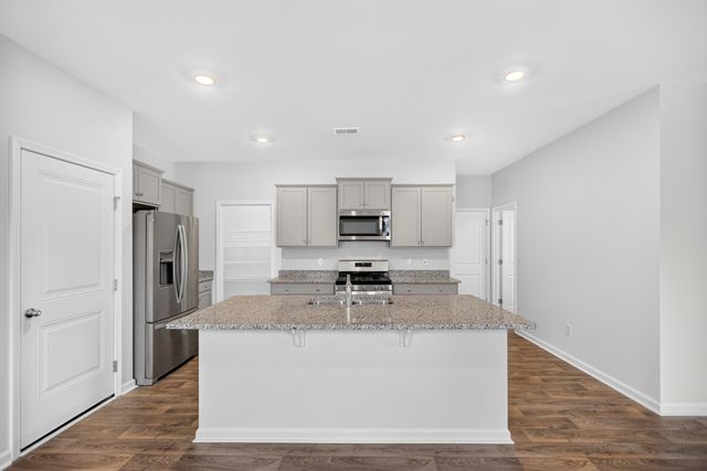 129 Holly Leaf Lane, Summerville, SC 29486