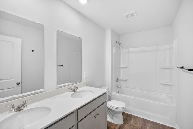 129 Holly Leaf Lane, Summerville, SC 29486