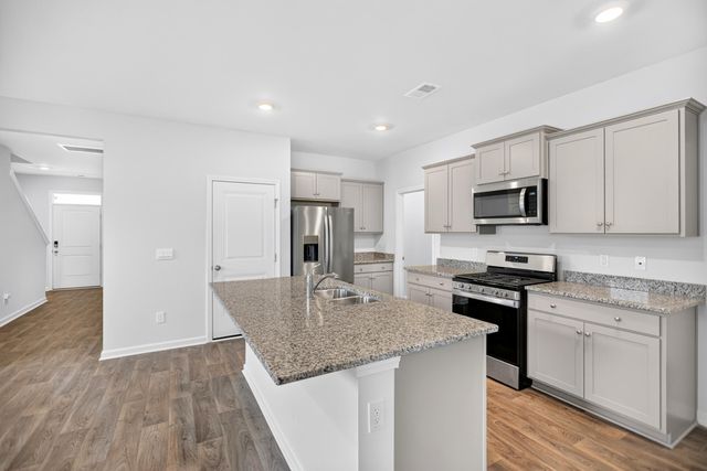 129 Holly Leaf Lane, Summerville, SC 29486