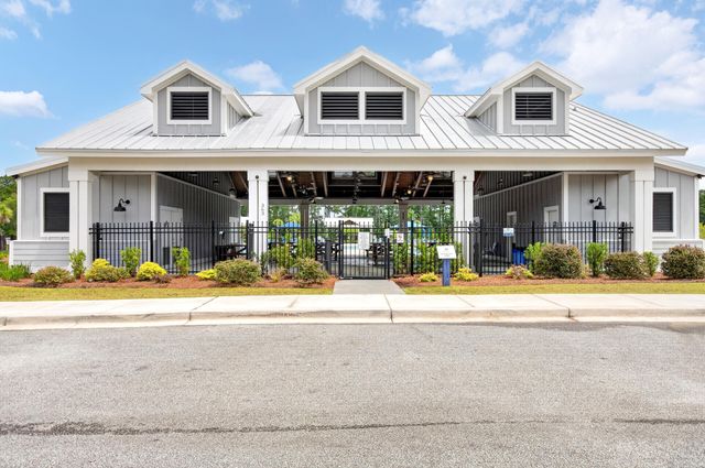 129 Holly Leaf Lane, Summerville, SC 29486