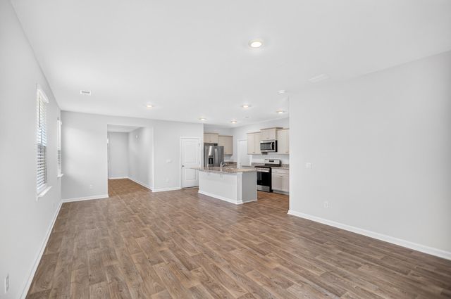 129 Holly Leaf Lane, Summerville, SC 29486