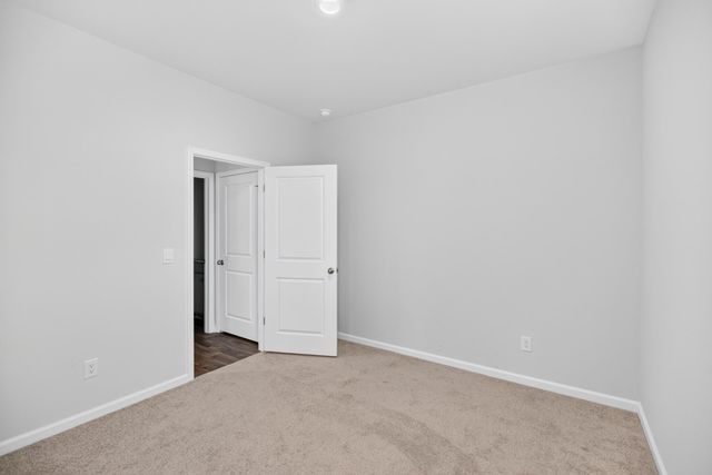 129 Holly Leaf Lane, Summerville, SC 29486