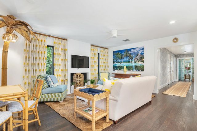 3210 Vincent Road, West Palm Beach, FL 33405