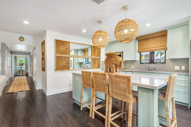 3210 Vincent Road, West Palm Beach, FL 33405