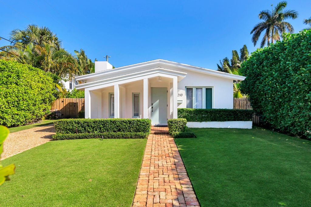 3210 Vincent Road, West Palm Beach, FL 33405