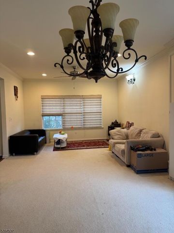 48 Willocks Cir, Franklin Twp., NJ 08873