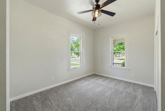 121 E Elm Street, Hanford, CA 93230