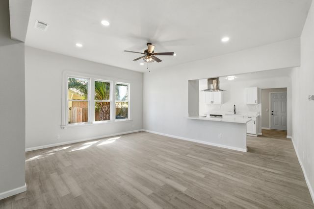 121 E Elm Street, Hanford, CA 93230