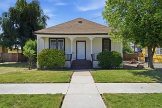 121 E Elm Street, Hanford, CA 93230