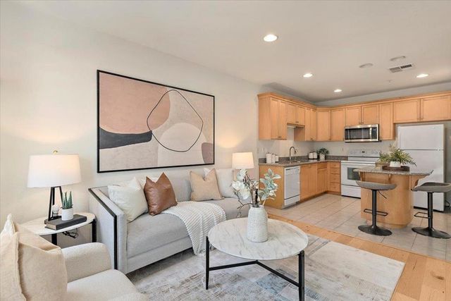 88 N Jackson Avenue 308, San Jose, CA 95116